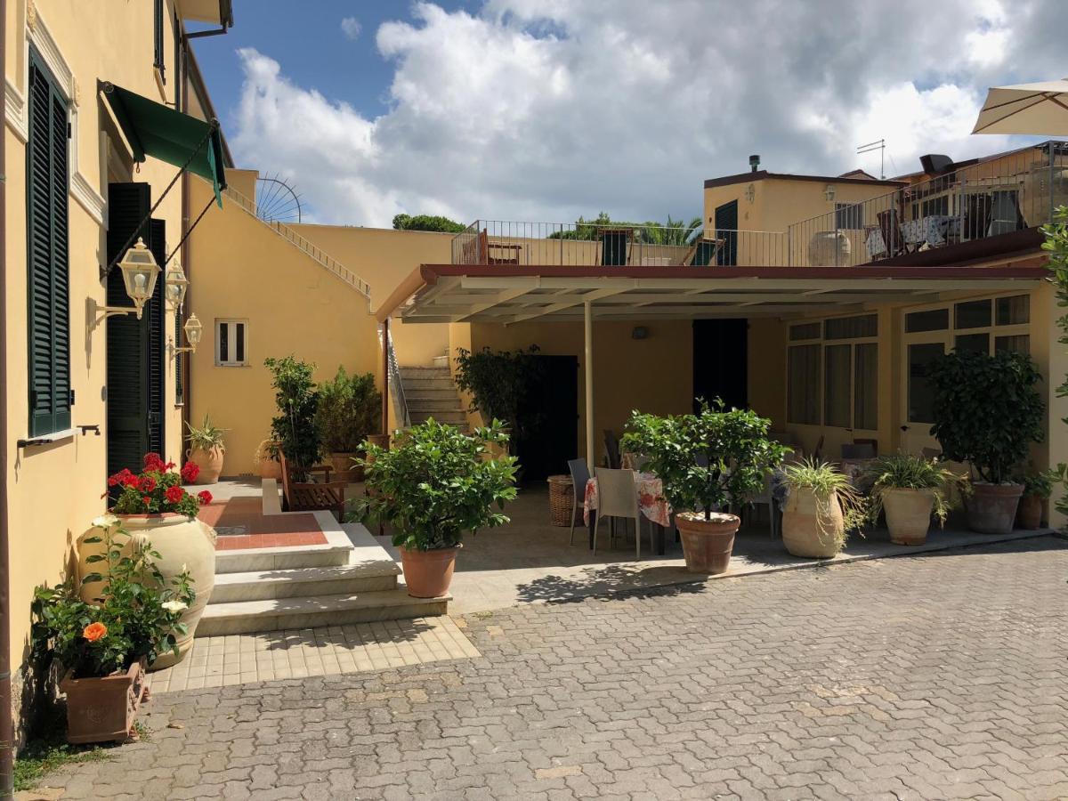 Hotel Verdesolemare Marina di Pietrasanta Exterior foto