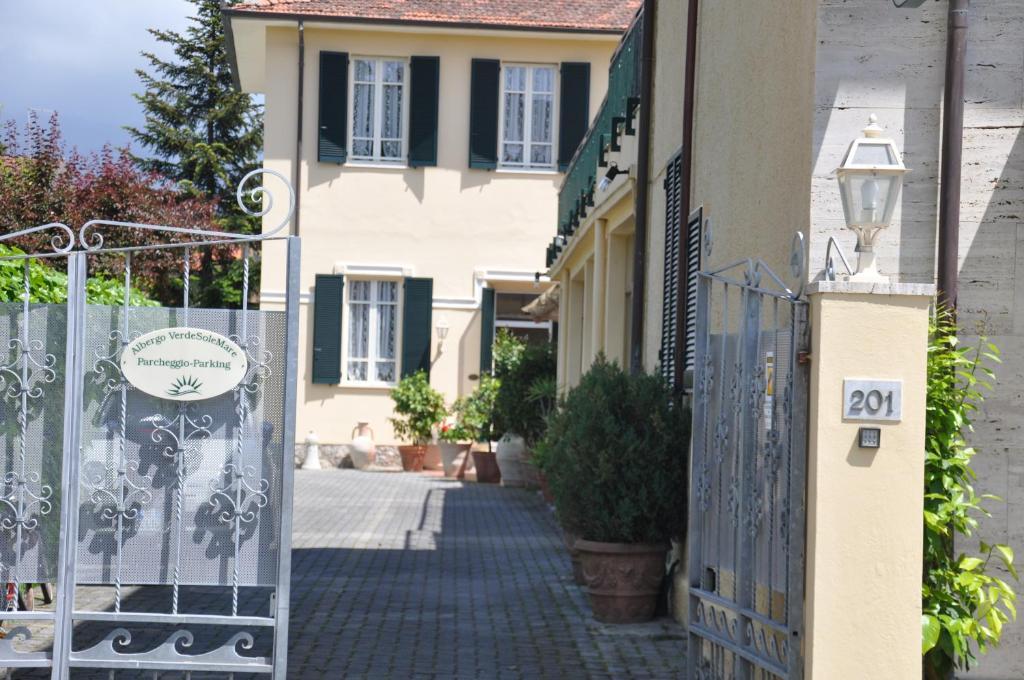 Hotel Verdesolemare Marina di Pietrasanta Exterior foto